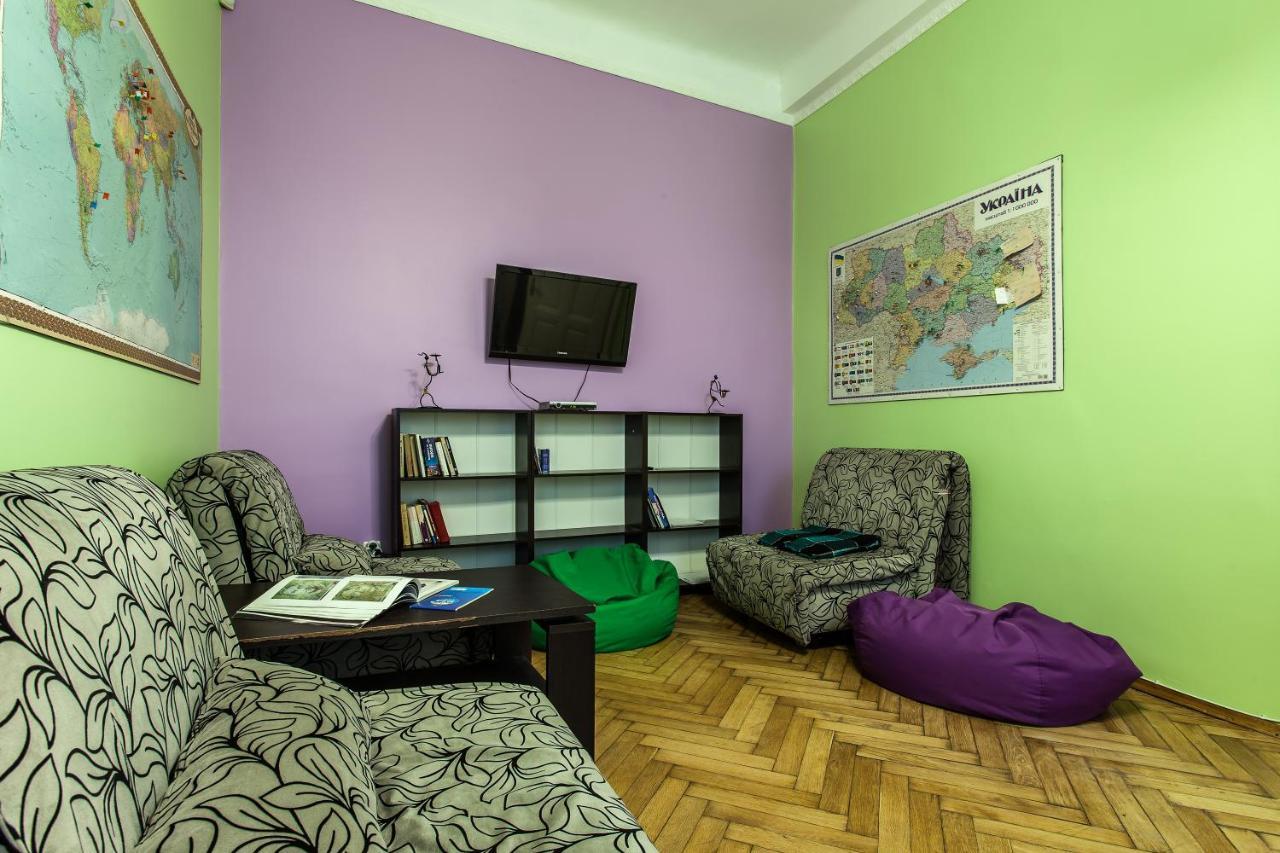 Centrum Hostel Lviv Exterior photo